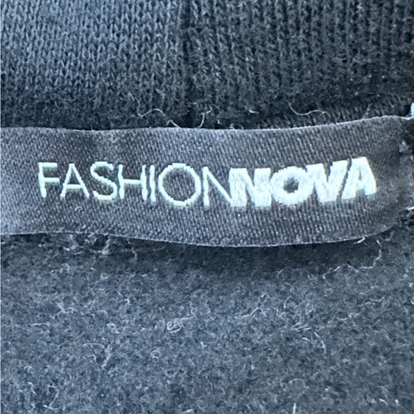 Fashion Nova Black Hoodie with Zippered Sleeves Size 1XL - Picture 6 of 8